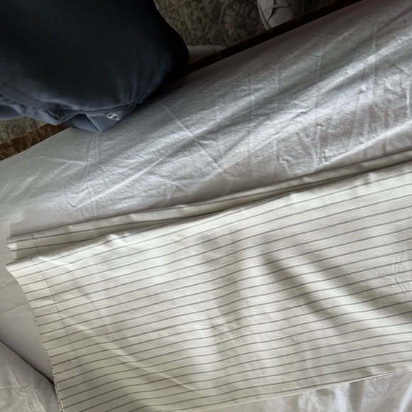 Express Editor pants (9 total) all size 12. One pair of Loft culottes size 12. - Picture 8 of 16